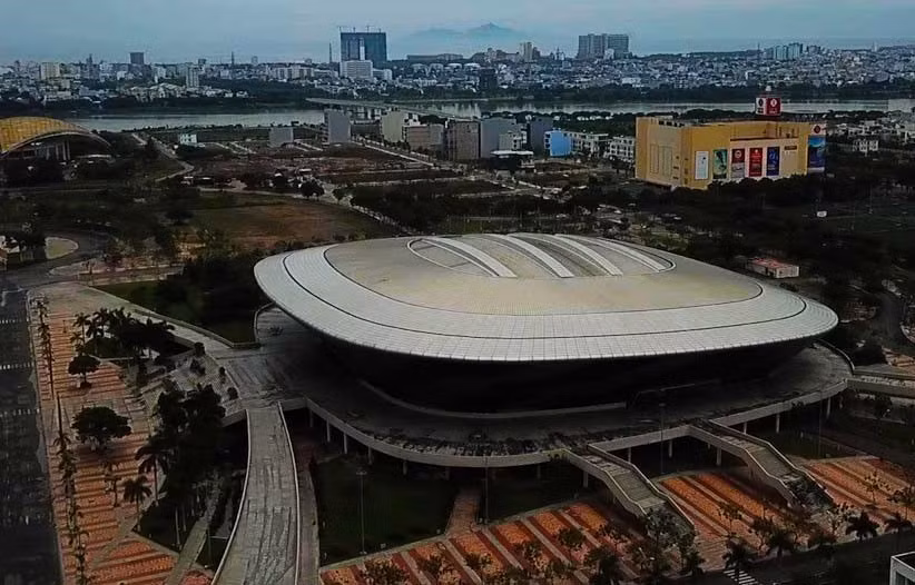El hospital de campaña se levantó en el Estadio Tien Son tras tres días de instalación (Foto: VNA)