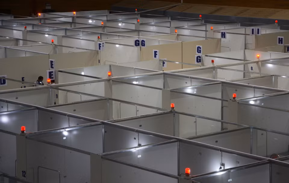 El recinto tiene una capacidad de 200 camas, y será utilizado como un lugar para aislar, cuidar y tratar a las personas infectadas con el nuevo coronavirus, así como para reducir la sobrecarga del hacinado Hospital de Da Nang. (Foto: VNA)
