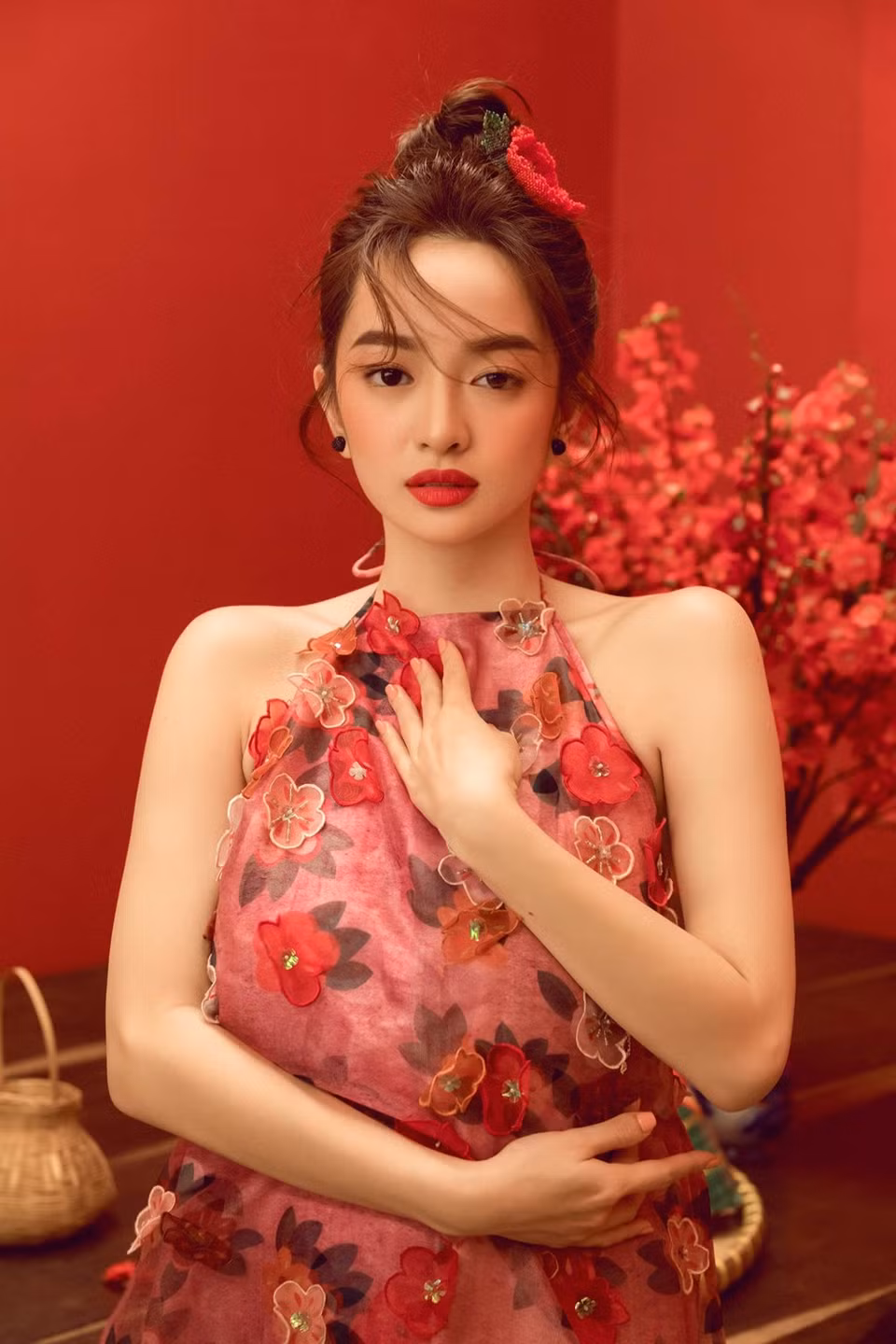 Artista Kaity Nguyen en traje tradicional (Foto: CTV/Vietnam+)