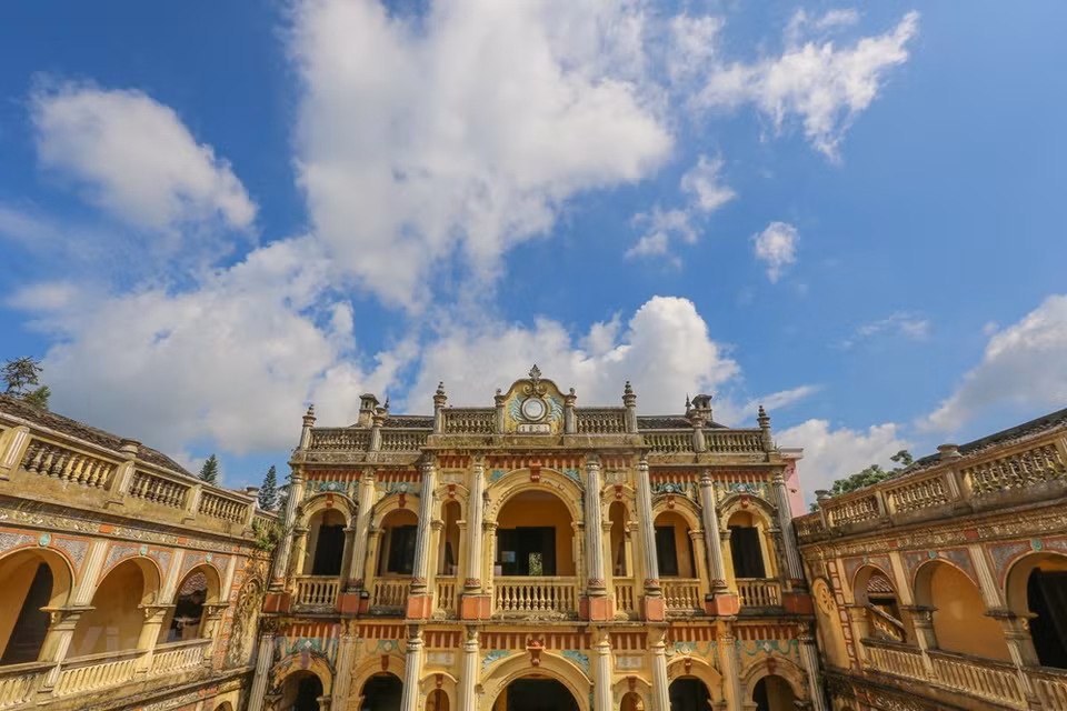 Para construir el palacio, Hoang Yen Tchao invitó a los geógrafos a elegir el terreno (Foto: Vietnam +)