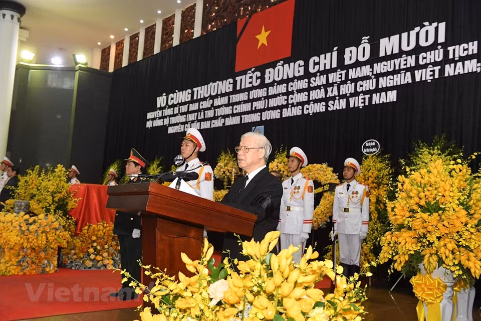 El secretario general del PCV, Nguyen Phu Trong, leyó oraciones fúnebres (Fuente:VNA)
