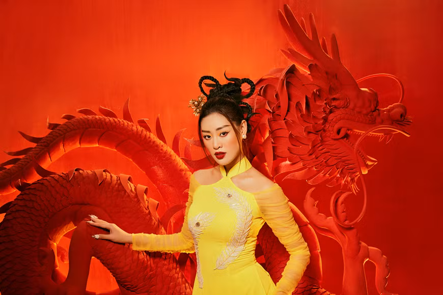 Miss Khanh Van en su conjunto de fotos de estilo oriental misterioso (Foto: Vietnam+)