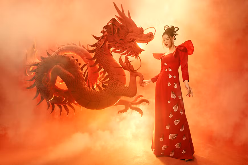 Miss Khanh Van en su conjunto de fotos de estilo oriental misterioso (Foto: Vietnam+)