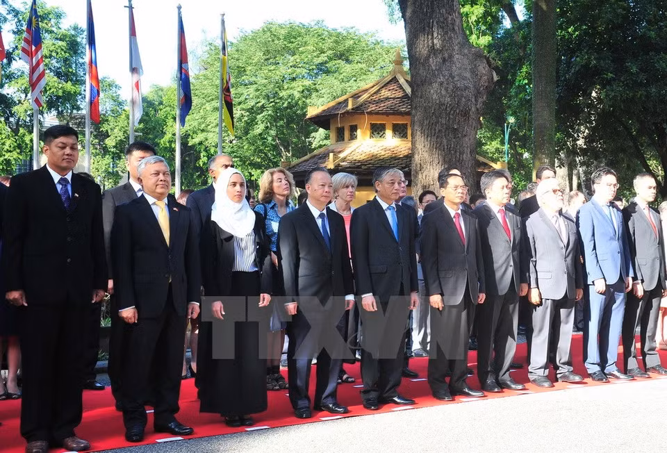 Delegados participantes en la ceremonia (Fuente: VNA)