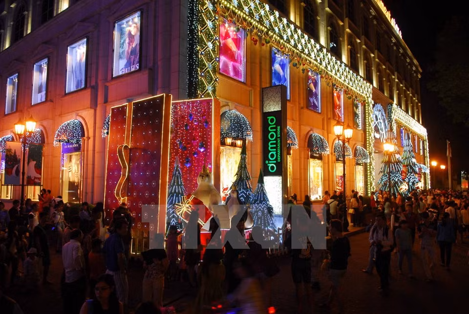 Diamond Plaza (Fuente: VNA)
