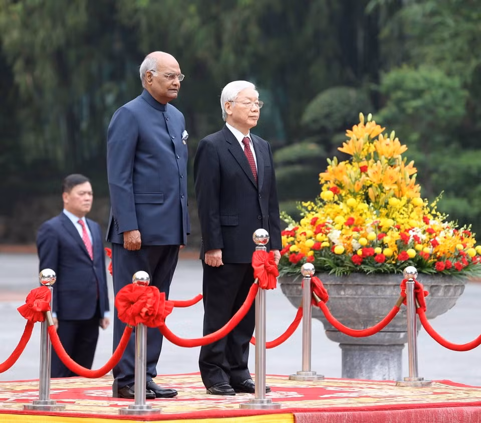 El secretario general del Partido Comunista (PCV) y presidente de Vietnam, Nguyen Phu Trong, recibió al jefe de Estado indio, Ram Nath Kovind (Fuente:VNA)