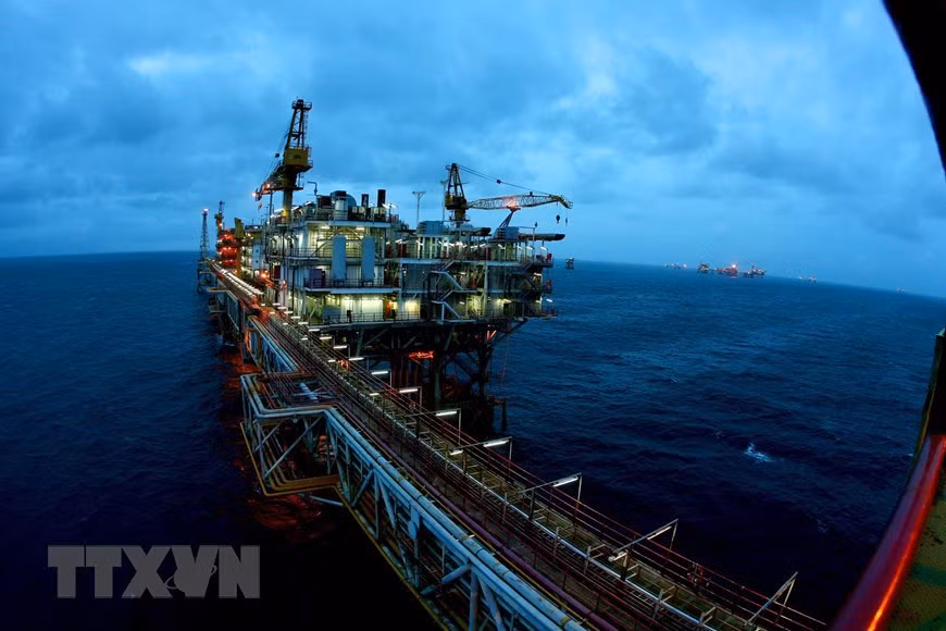 La plataforma tecnológica central número tres en el yacimiento de Bach Ho (Fuente: VNA)