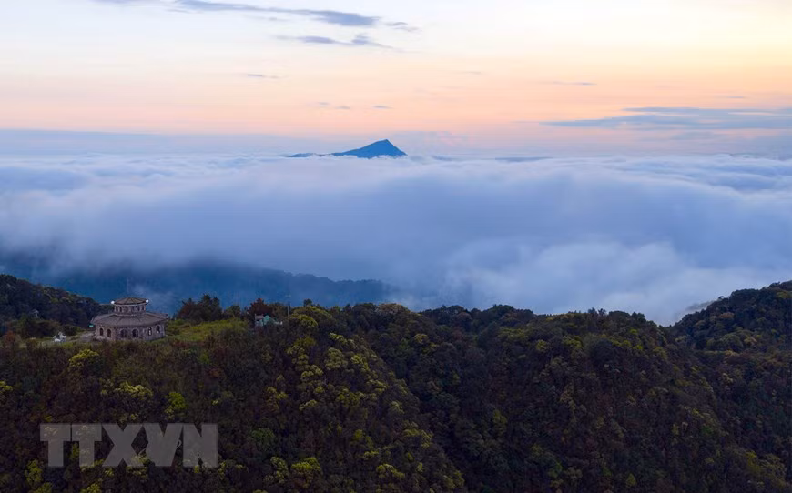 El paisaje majestuoso y prístino del parque nacional de Bach Ma. (Foto: VNA)