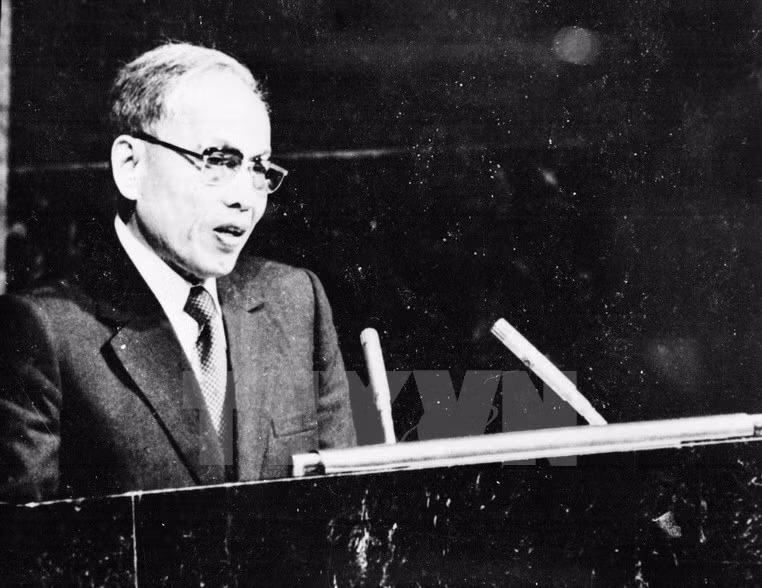 El canciller vietnamita Nguyen Duy Trinh pronunció un discurso en el acto (Fuente: VNA)