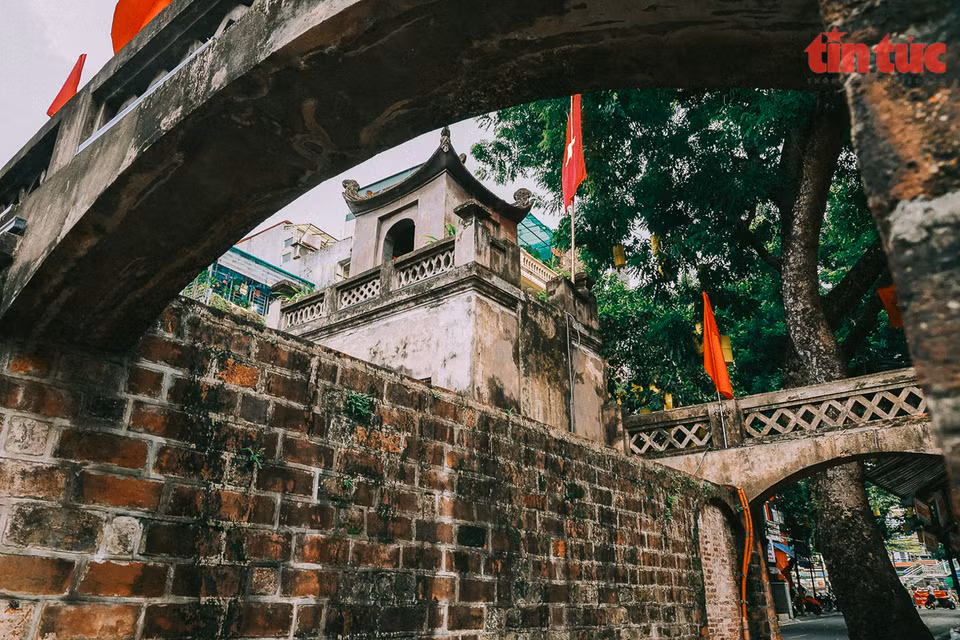 Pasaje dentro de O Quan Chuong (Foto: VNA)