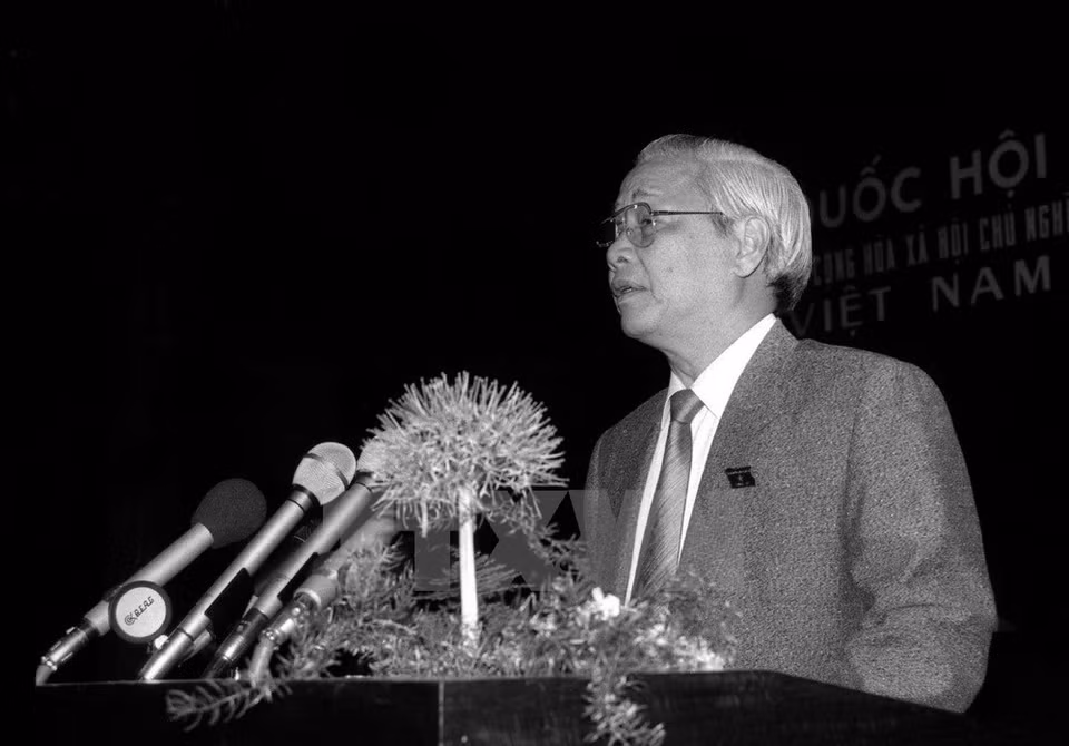 Vo Van Kiet pronunció un discurso ante el Parlamento luego de ser eligido como primer ministro de Vietnam el 23 de septiembre de 1992 (Fuente: VNA)