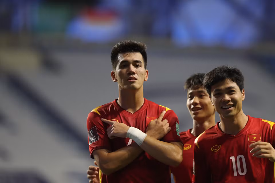 Tien Linh celebra el primer gol del seleccionado vietnamita al minuto 51. (Foto: Corresponsales de VNA en EAU)