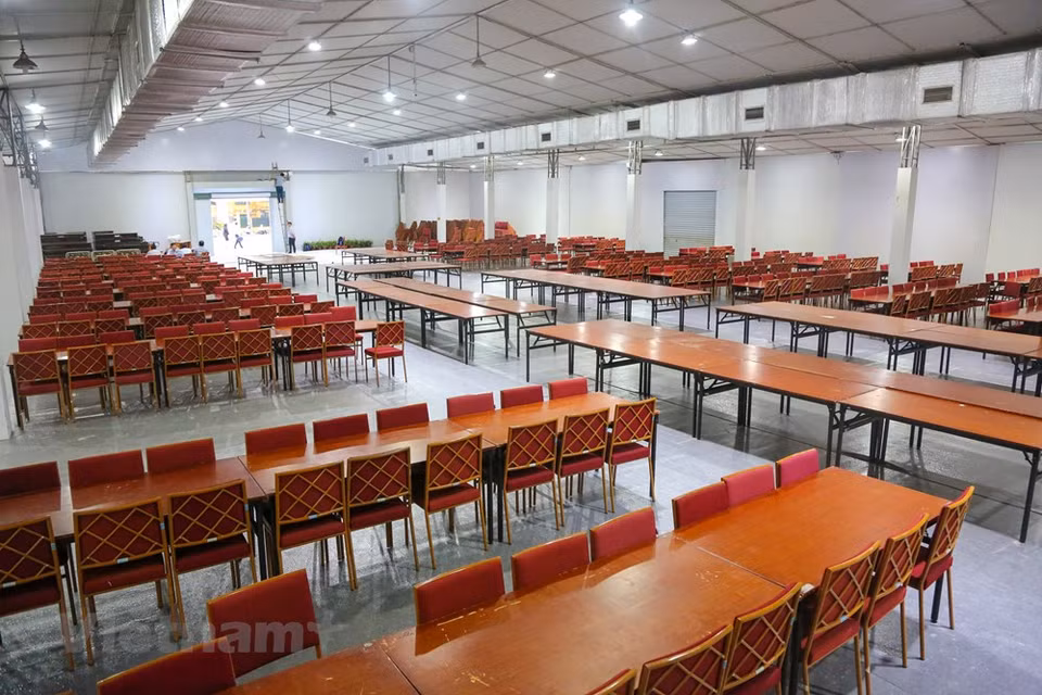 Un comedor de cien metros cuadrados en servicios de miles de periodistas, entre ellos dos mil 600 extranjeros. (Foto: VNA)