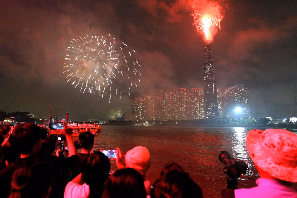 Fuegos artificiales en Ciudad Ho Chi Minh en la noche de 2 de septiembre (Fuente: VNA)