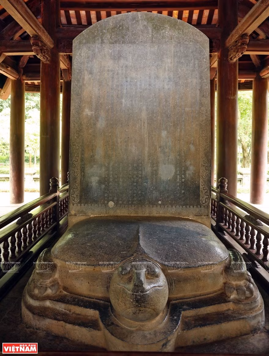 Estela en Lam Kinh. (Foto: VNA)