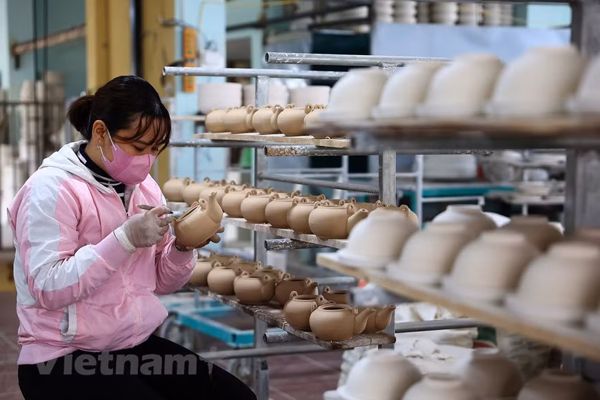 Los productos de Bat Trang están presentes en todas las regiones del país (Fuente: Vietnamplus)