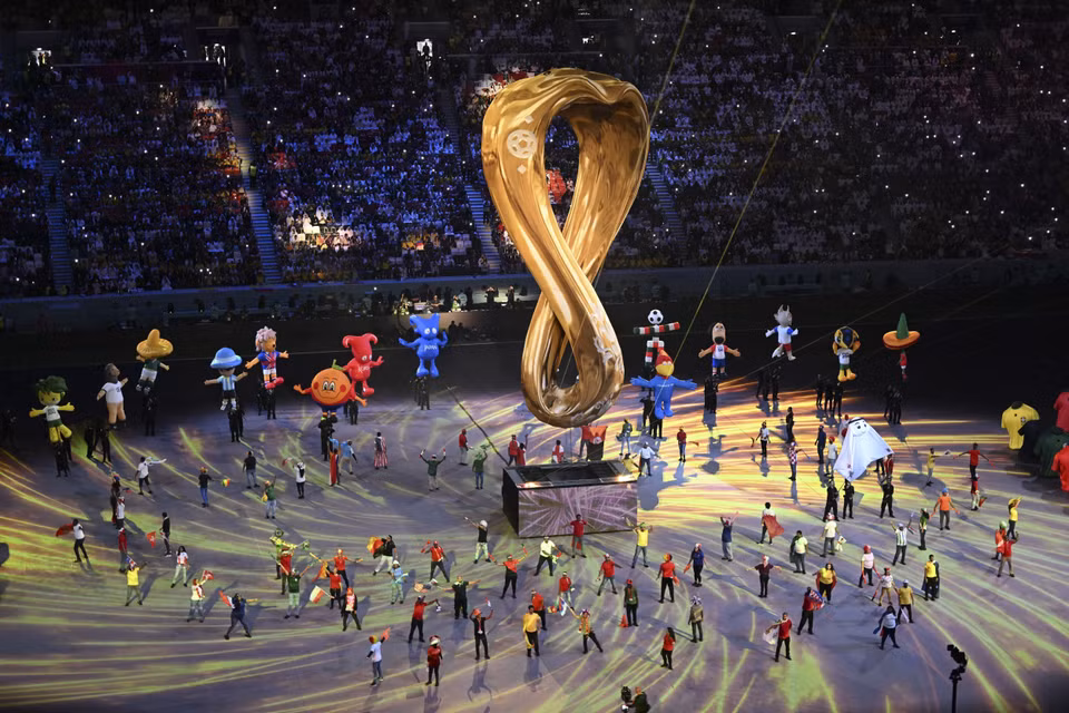 Momento de actuación en la ceremonia de la Copa Mundial 2022, en el estadio de Al Bayt en Al Khor, Qatar (Fuente: Xinhua/VNA)