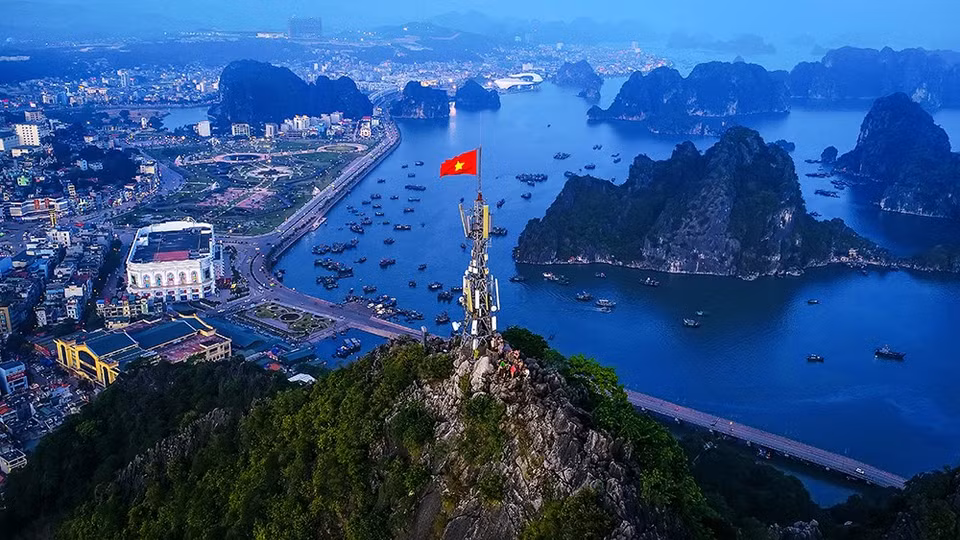 Vista aerial de Ha Long 
