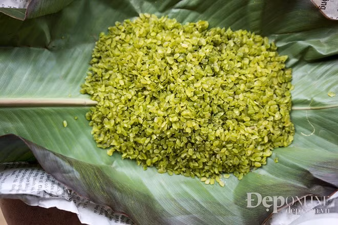 El Com, granos de arroz inmaduros tostados, es una especialidad de la temporada de cosecha