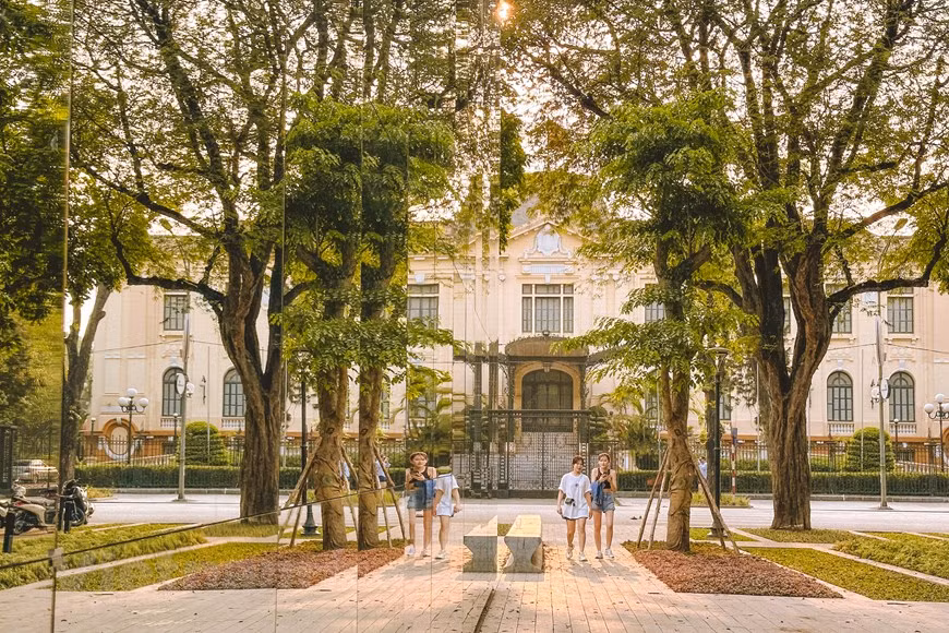 La exposición busca destacar el valor de los patrimonios arquitectónicos y también es un espacio de exhibición para proyectos premiados con un fuerte espíritu cultural en todo Vietnam (Fuente: VNA)