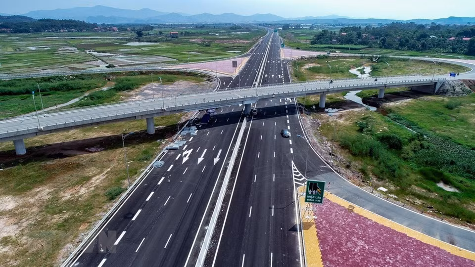 La ruta ayudará a acortar la distancia y el tiempo de viaje entre la Ciudad de Ha Long (Quang Ninh) y Hai Phong, Hanoi. (Fuente: VNA)
