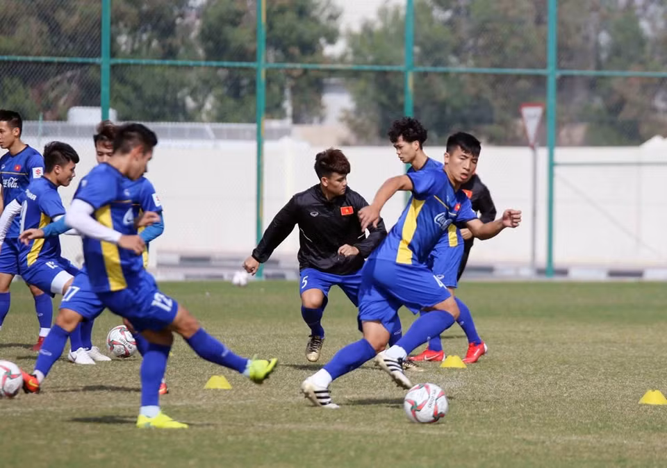 Selección de fútbol de Vietnam se prepara para Copa Asiática 2019, que tendrá lugar este mes en los Estados Árabes Unidos (Fuente:VNA)