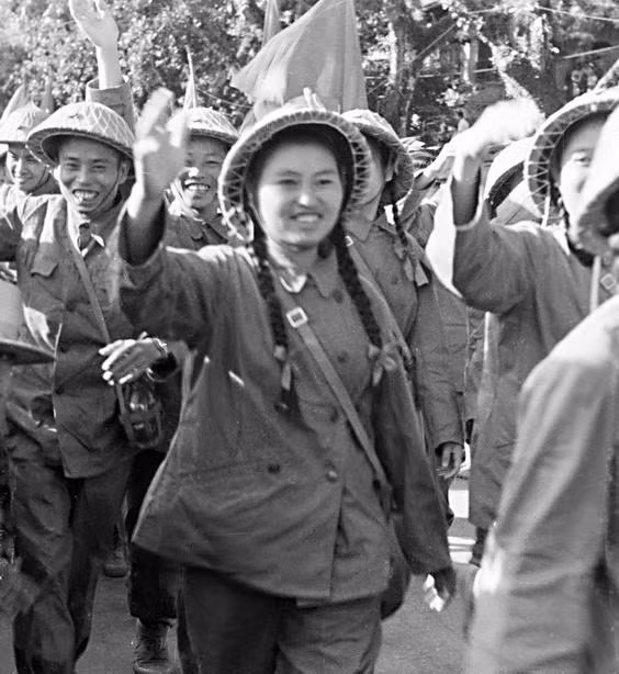 Médicas militares regresan a Hanoi. (Fuente: VNA) 