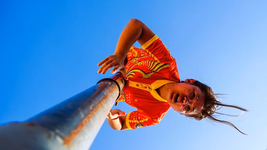 La danza del león y dragón se ha visto normalmente como una actividad masculina en Vietnam, pero las jóvenes artistas están desafiando esa suposición. (Foto: VNA)