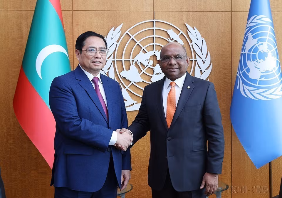 El primer ministro Pham Minh Chinh se reunió con el presidente de la Asamblea General de las Naciones Unidas, Abdulla Shahid, en Nueva York, el 16 de mayo de 2022. Foto: VNA