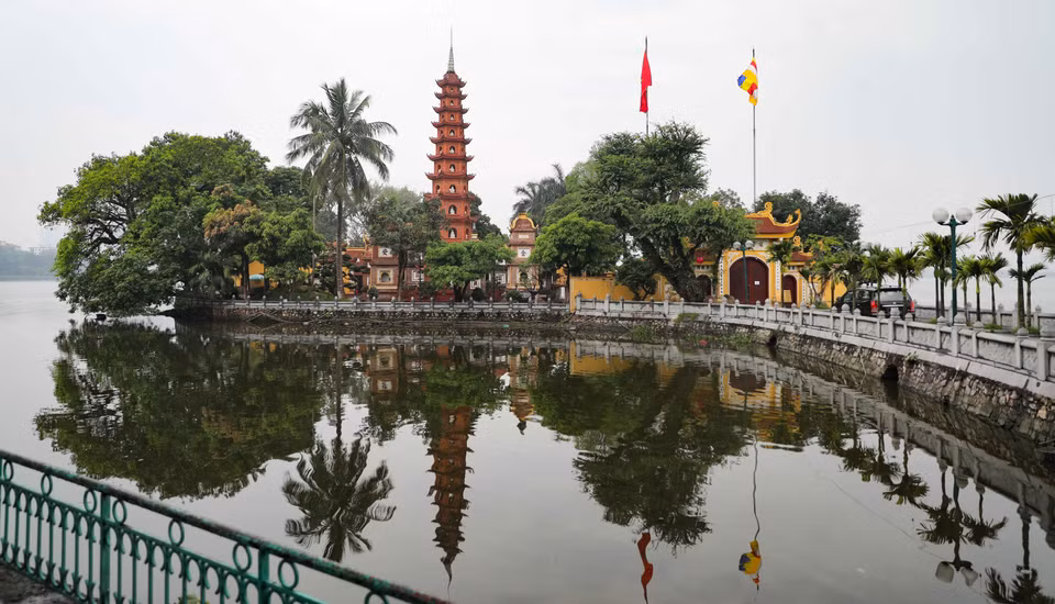 La Pagoda Tran Quoc con estilo arquitectónico único que cautiva a los visitantes (Fuente: VNA)