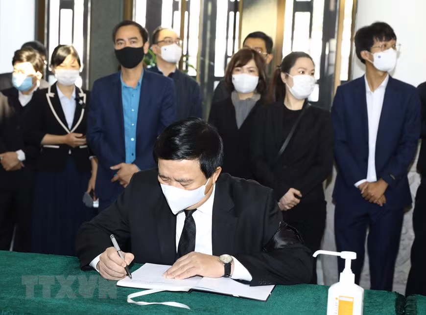 El miembro del Buró Político, presidente del Consejo Teórico Central y director de la Academia Política Nacional Ho Chi Minh, Nguyen Xuan Thang. (Foto: VNA)