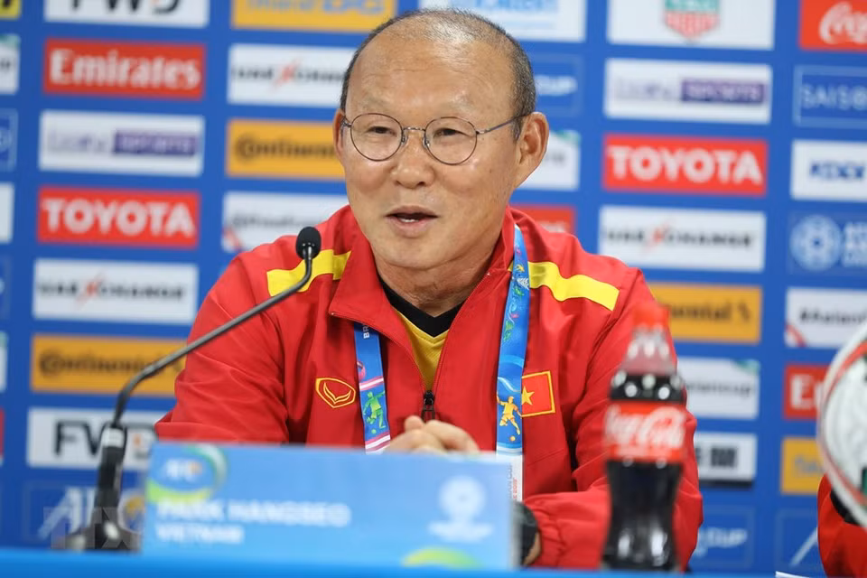 El entrenador surcoreano Park Hang-seo en una rueda de prensa efectuada este lunes antes del partido Vietnam - Irak (Fuente: VNA)