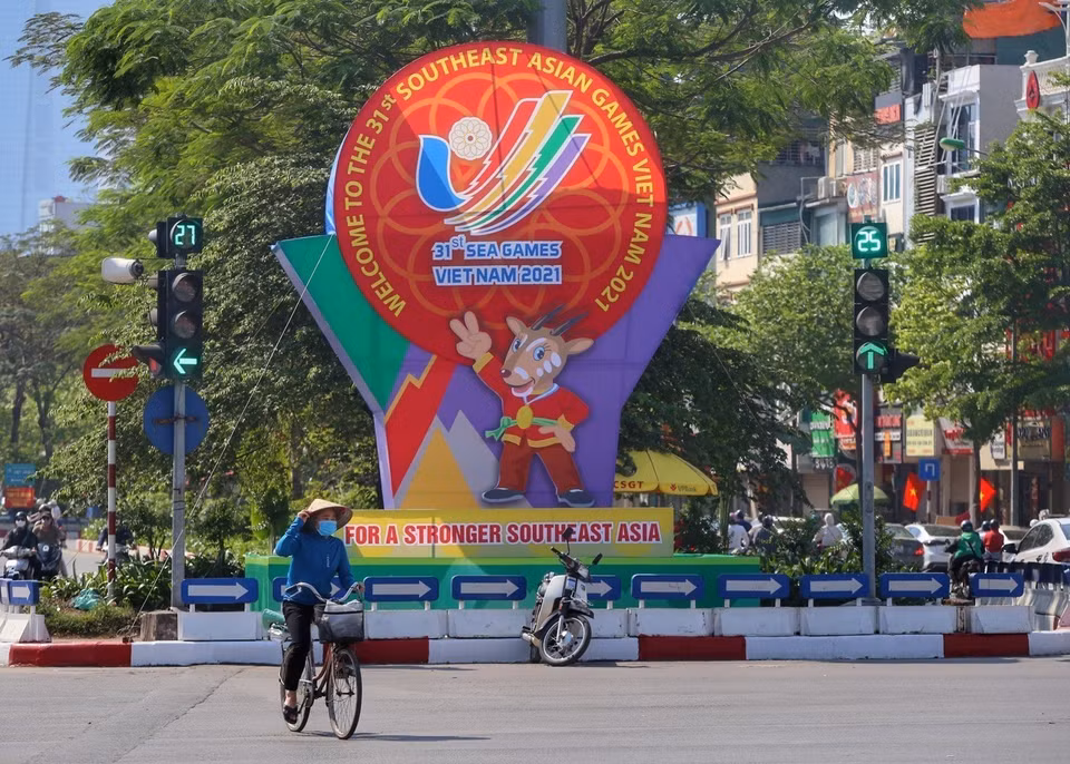 Póster de propaganda de los SEA Games 31 ubicado en la intersección O Cho Dua. (Fuente: VNA)