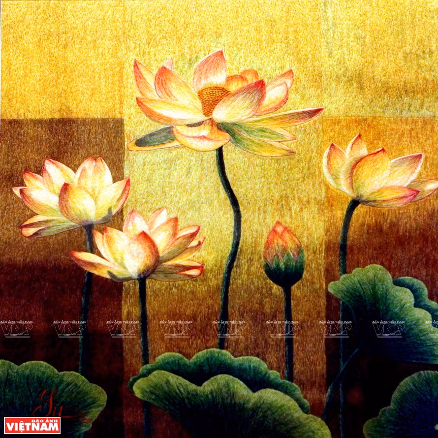 Pintura de bordado de artísta de la aldea de Quat Dong. (Foto: VNA)