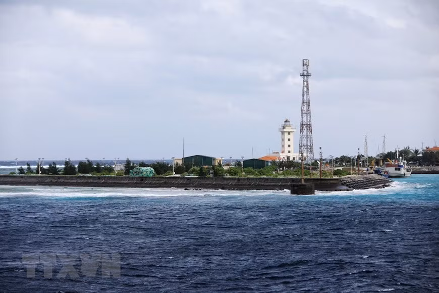 La isla de Sinh Ton posee un ecosistema abundante y está cubierta por un color verde. (Fuente: VNA)