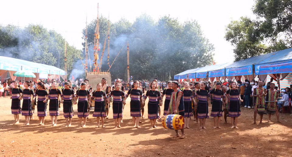 Los gongs de los pobladores de Tay Nguyen se consideran un punto culminante de la cultura y el turismo local (Fuente: VNA)