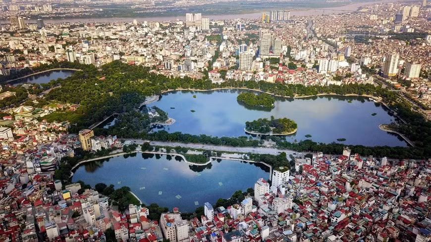 El conjunto de los lagos Bay Mau, Ba Mau y Thien Quang mantienen limpia la atmósfera en los distritos de Hai Ba Trung y Dong Da. (Foto: VNA)