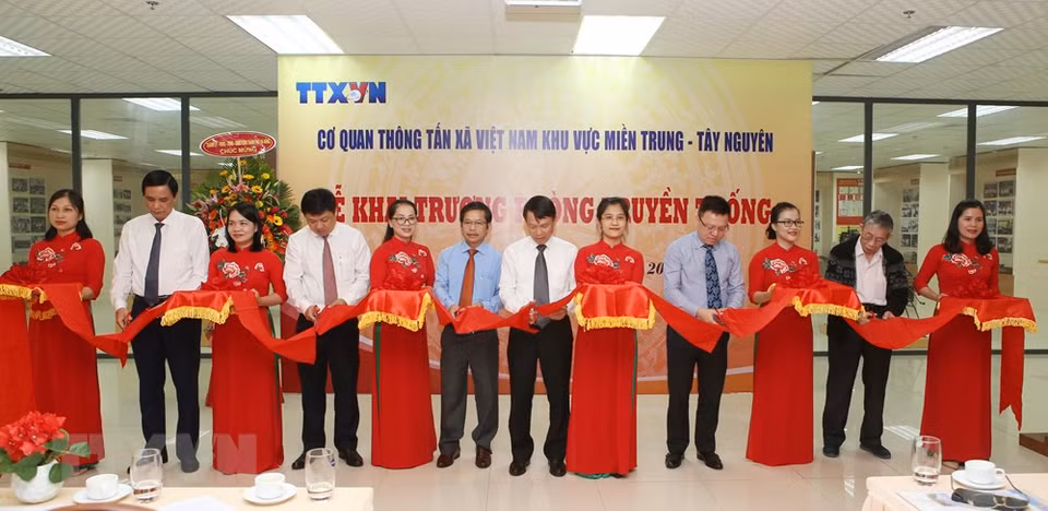 La ceremonia de inauguración de la sala tradicional de la VNA en el Centro y Altiplanicie Occidental, en la ciudad central de Da Nang (Fuente: VNA)