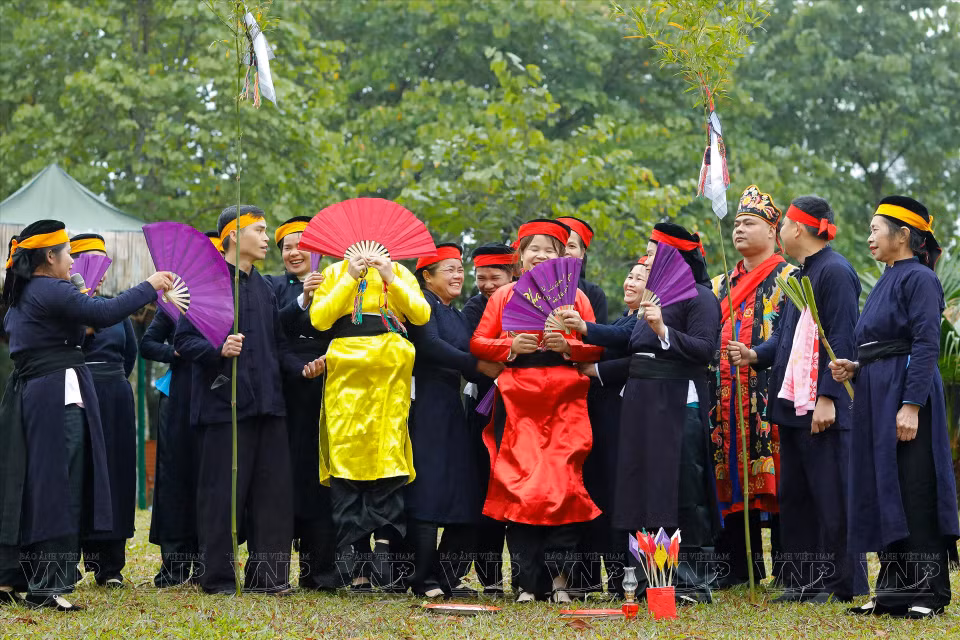 El festival tiene como objetivo expresar la gratitud y el respeto hacia la naturaleza y pedir por una abundante cosecha. (Foto: Revista Ilustrada de Vietnam)