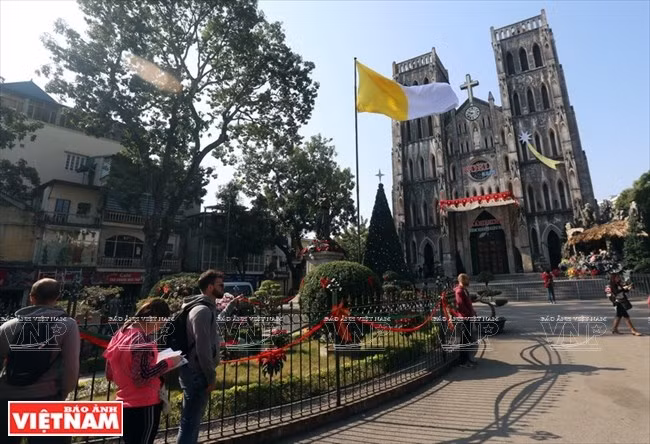 La iglesia es uno de los destinos turísticos atractivos de la capital vietnamita (Fuente: VNA)