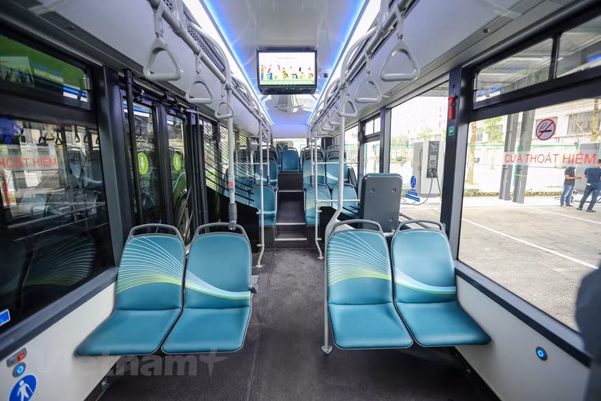 El amplio espacio del interior del autobús. (Foto: Vietnam+)