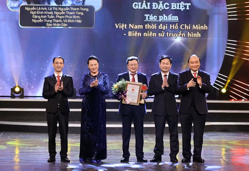 La televisión Nhan Dan (Pueblo) gana el premio extraordinario. (Fuente: VNA)