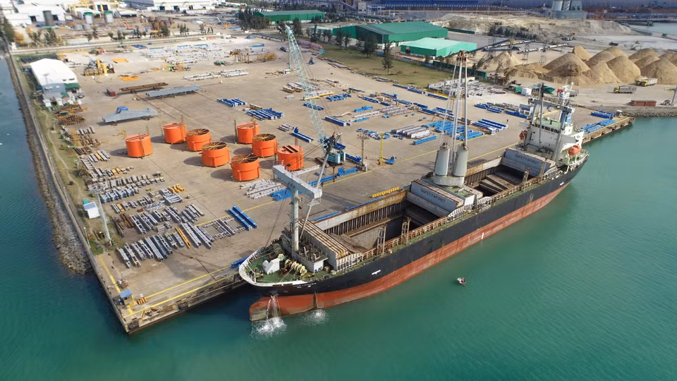 Doosan Vina exporta mil 560 toneladas de equipos a Indonesia. (Foto: VNA)