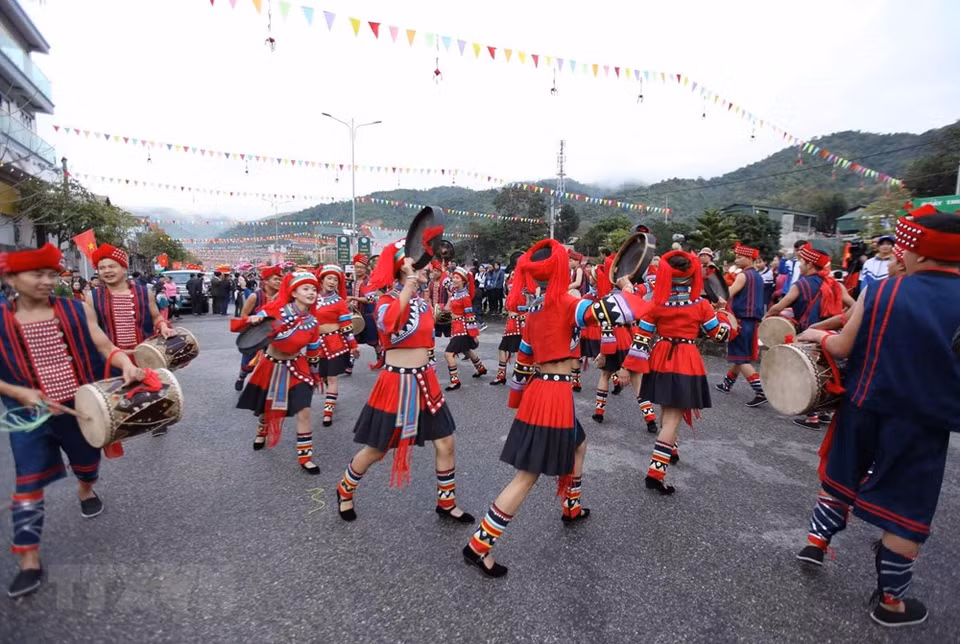 Fiesta del juego folclórico en Lai Chau (Foto: VNA)