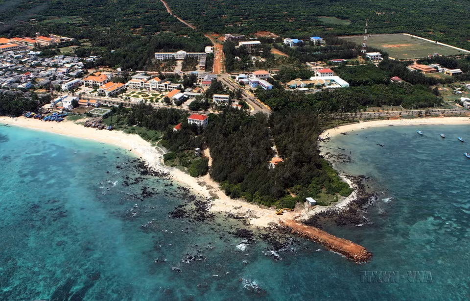Desarrollar el producto del turismo verde, en la isla de Phu Quy, constituye un hito en el desarrollo turístico de la provincia de Binh Thuan. Foto: VNA