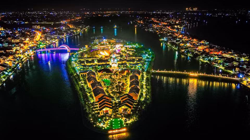 La Tierra de Memorias de Hoi An ha sido galardonada como el complejo de turismo cultural y entretenimiento líder del mundo de 2023. Foto: VNA