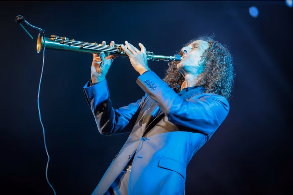 Según lo planeado, el evento cerraría con la sountrack de Titanic. El entusiasmo del público estimuló a Kenny G a ofrecer una pieza más.