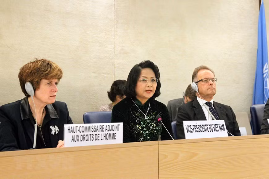 La entonces vicepresidenta de Vietnam Dang Thi Ngoc Thinh interviene en el 32 período de sesiones del Consejo de Derechos Humanos en la ONU, el 13 de junio de 2016, en la sede de la ONU en Ginebra (Fuente: VNA)