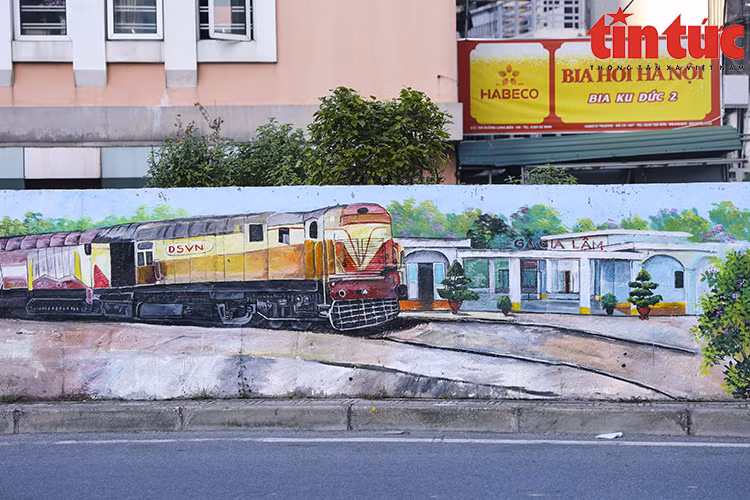 Todas las obras contribuyen a crear paisajes cercanos y nuevos colores, propiciando que las personas se sientan más orgullosos de Long Bien y de Hanoi. (Fuente:VNA)