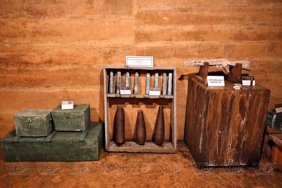 Se guardan artefactos que son armas de nuestros soldados. (Foto: VNA)